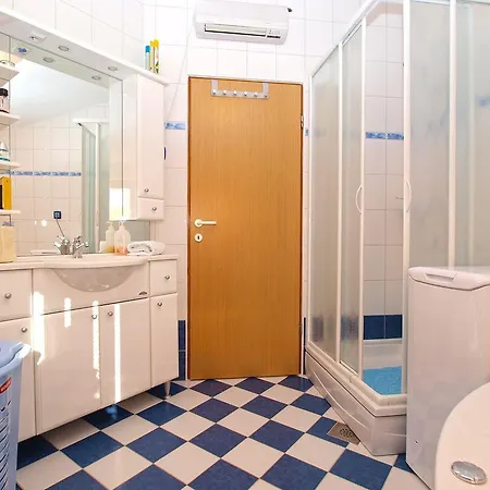 Dalibor 1436 Apartament